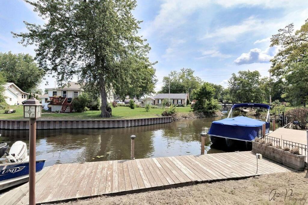 Chain O Lakes Nautical 4Bed 3Bath Waterfront With Bonus Room, Large Deck And Hot Tub Fox Lake Exterior foto