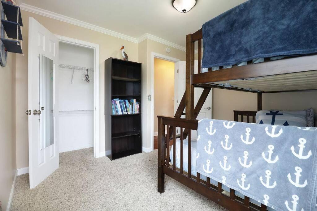 Chain O Lakes Nautical 4Bed 3Bath Waterfront With Bonus Room, Large Deck And Hot Tub Fox Lake Exterior foto